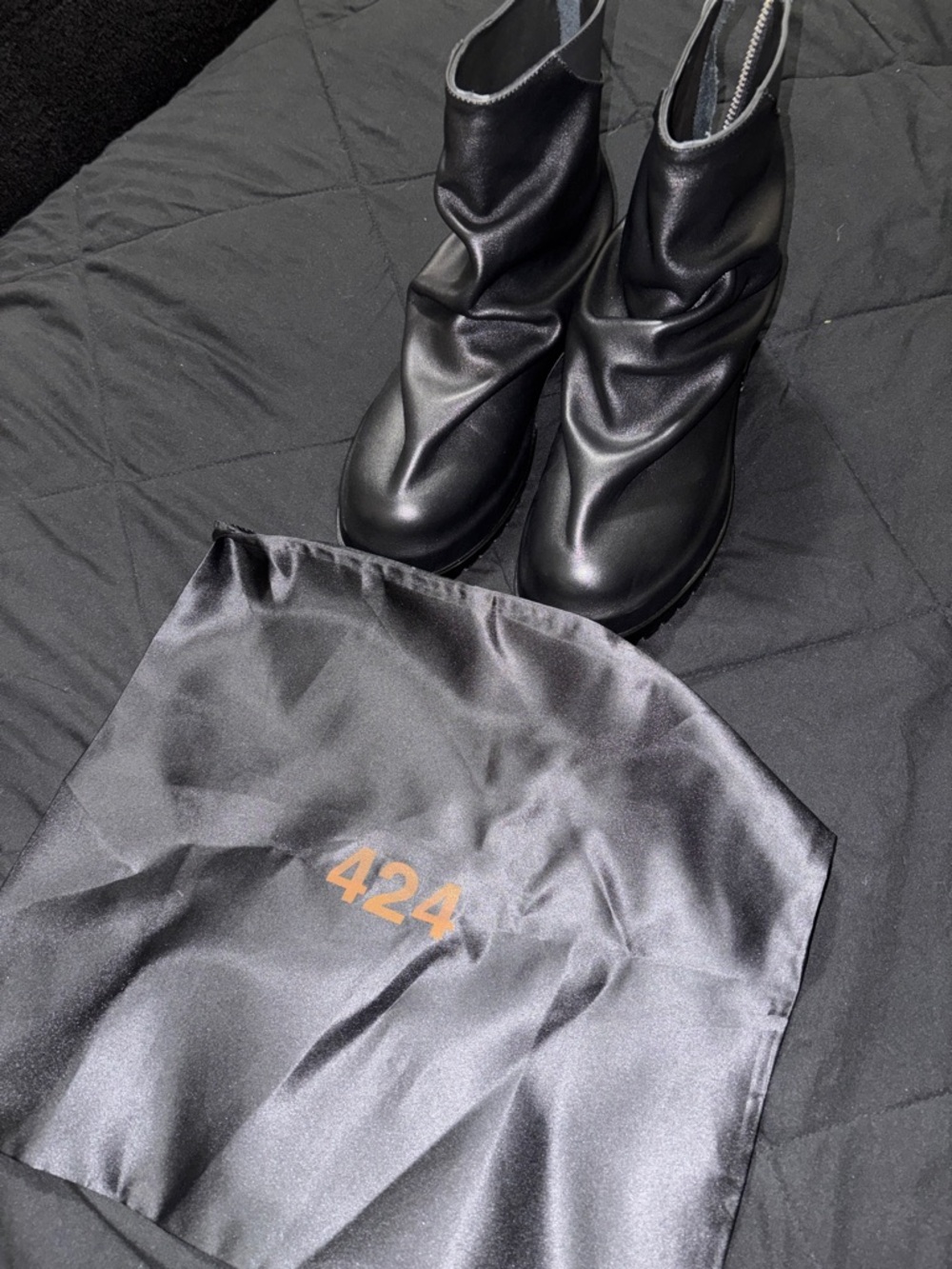 COPY-424 MARATHON BOOTS RUB OFF LEATHER In black